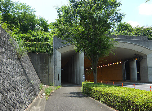 小山長池トンネル