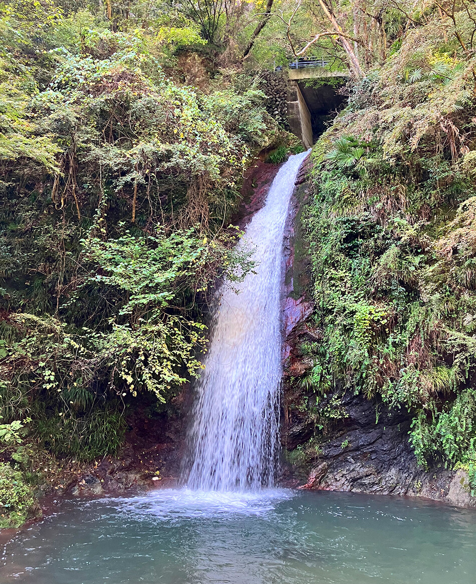 18秩父華厳の滝