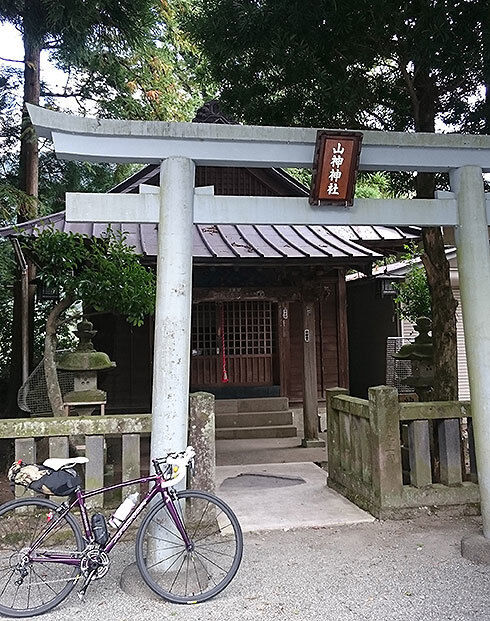 5山神神社.jpg