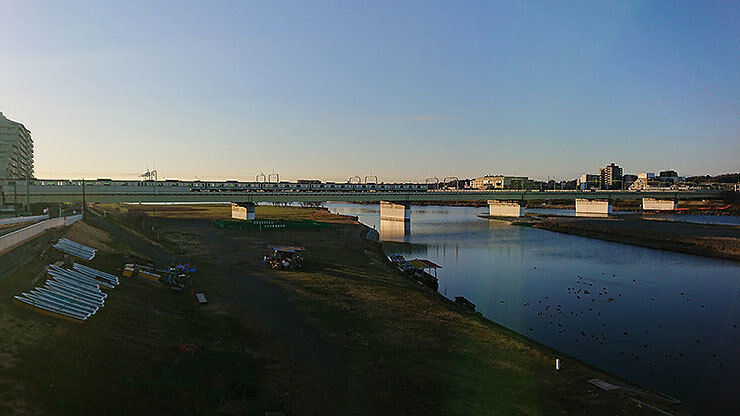 01朝の多摩川.jpg