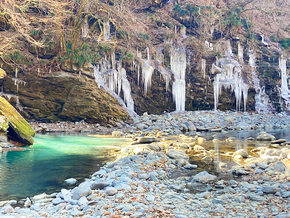 13三十槌の氷柱