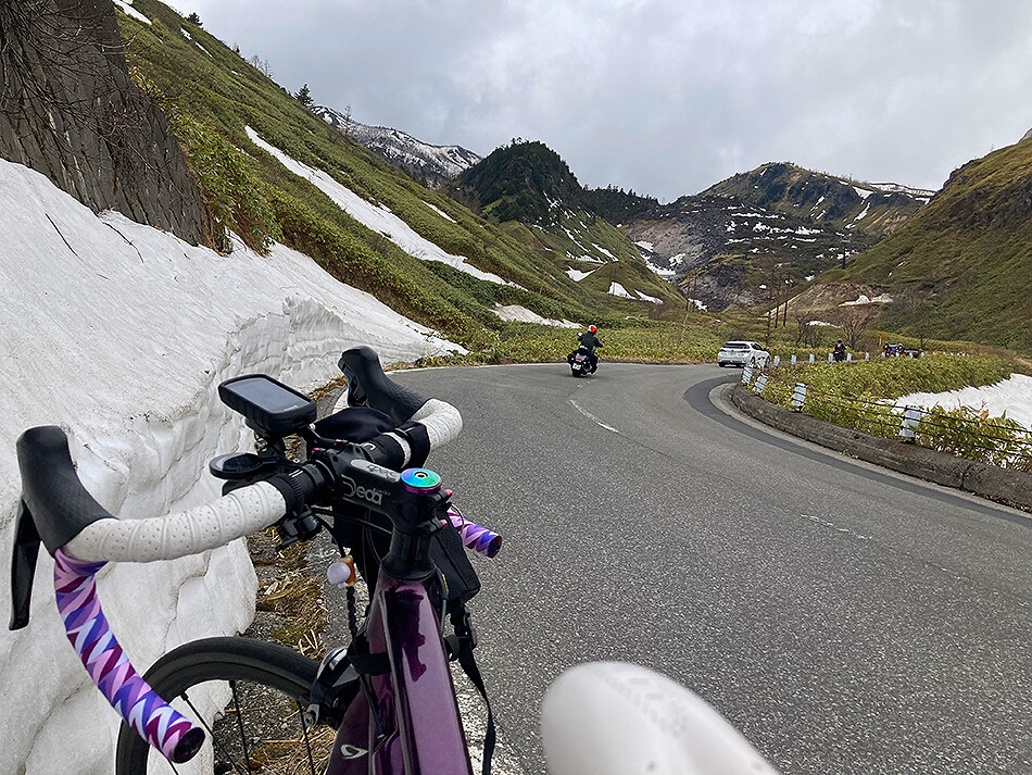 渋峠,ロードバイク,雪の回廊,自転車