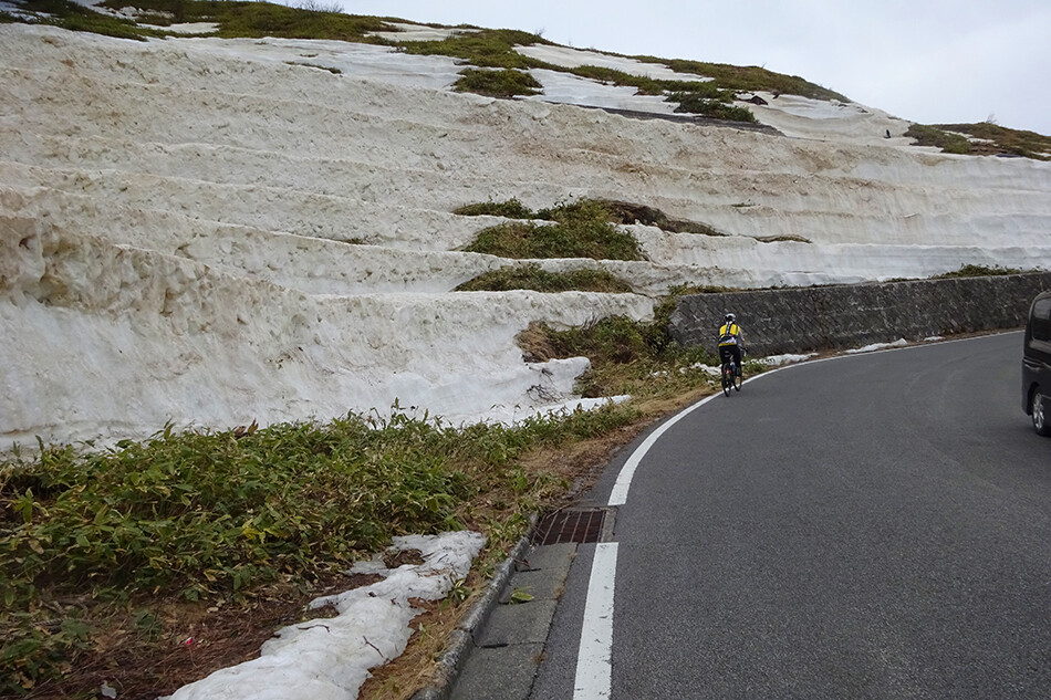 渋峠,ロードバイク,雪の回廊,自転車