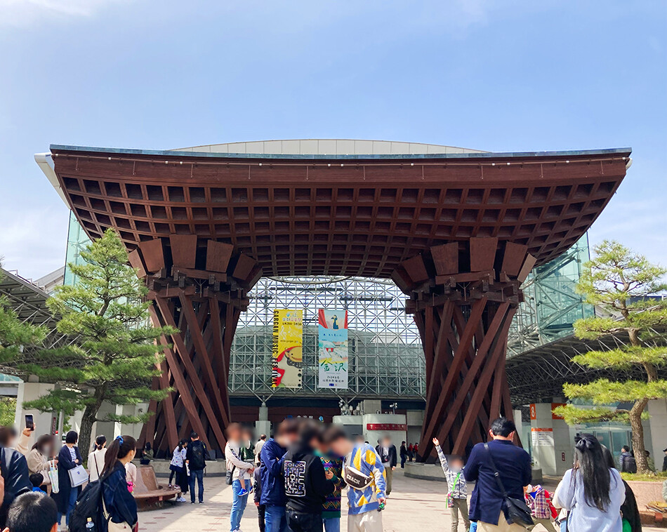 11金沢駅